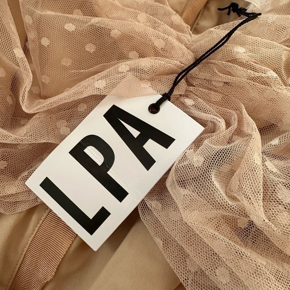 #25❤️ NWT LPA DOLORES TOP IN NUDE - Picture 1 of 9